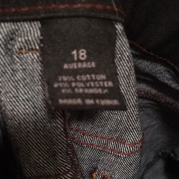 Lane Bryant - boot cut jeans - stretch waist - 18 - Picture 3 of 3